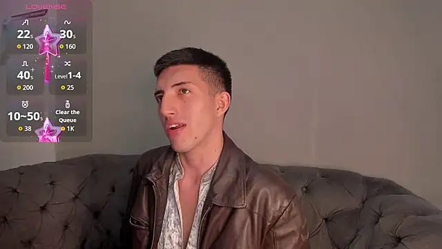 Un Slutty online show from October 2025 07:14:02 PM