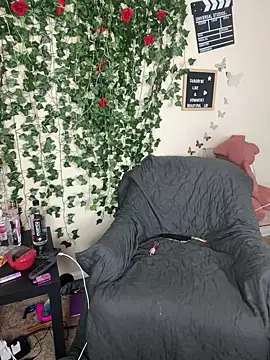 butterflybootyy online show from February 2025 02:59:01 AM