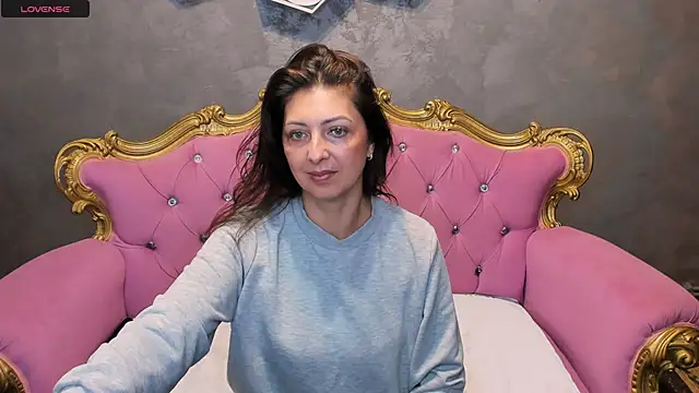 DivinSandra online show from May 2026 06:10:01 AM