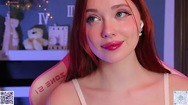 Snapshot of YourSkyAni chatting on January 2025 01:08:01 PM YourSkyAni online show from January 2025 01:08:01 PM