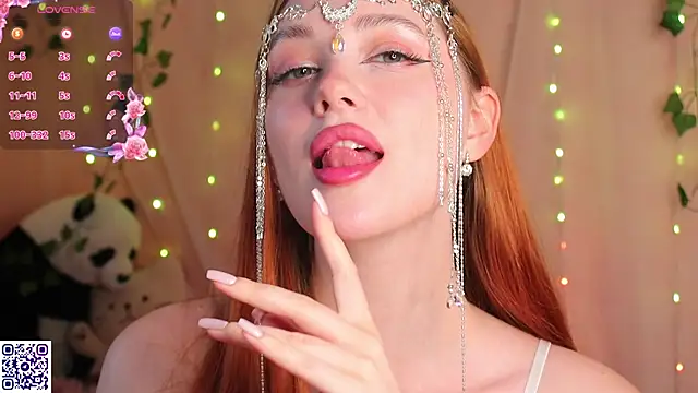 Snapshot of YourSkyAni chatting on October 2025 12:25:02 PM YourSkyAni online show from October 2025 12:25:02 PM