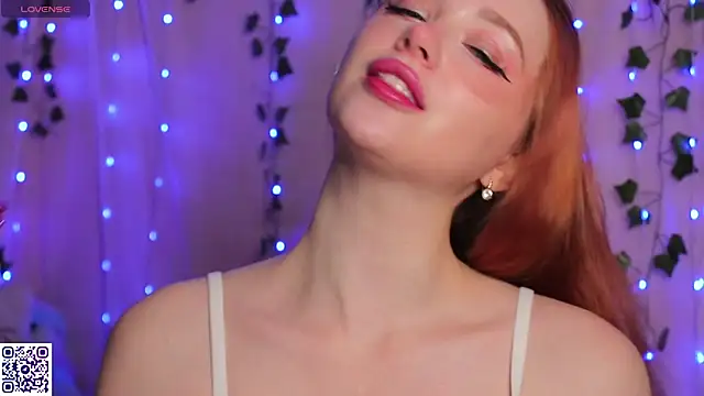 Snapshot of YourSkyAni chatting on November 2025 12:09:02 PM YourSkyAni online show from November 2025 12:09:02 PM