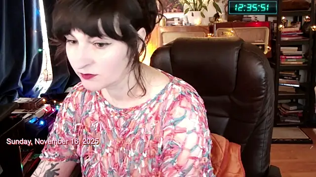 404girlnotfound online show from November 2025 11:38:02 AM