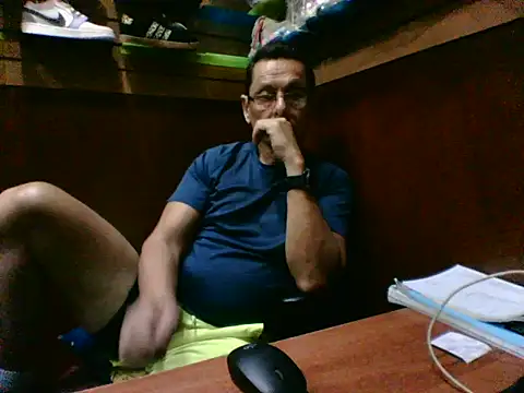 MarcusKelvin online show from November 2025 01:57:02 PM