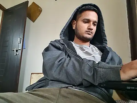 Jonrobinso online show from November 2025 05:29:01 AM