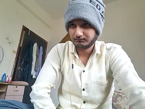 Jonrobinso online show from November 2025 05:21:01 AM