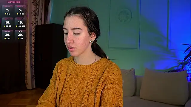 Belle Via online show from March 2026 12:33:02 PM