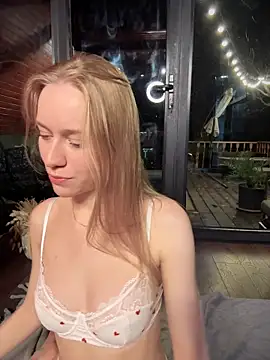 PollyAgata online show from December 2025 01:46:02 AM