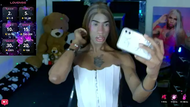 Kendall Gil online show from April 2026 02:23:02 AM