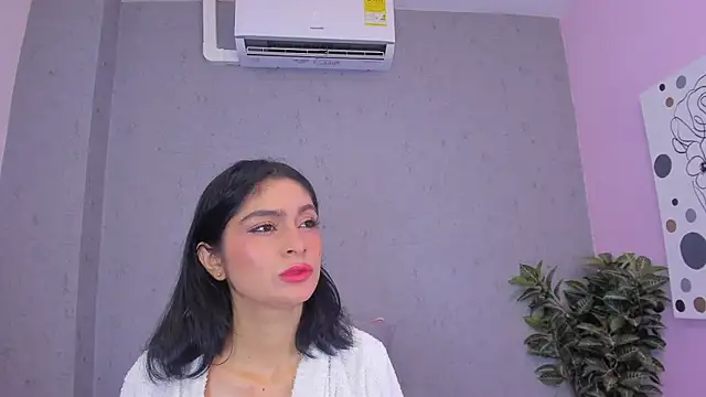 Snapshot of Tiffany_mendez chatting on May 2026 12:10:01 PM Tiffany mendez online show from May 2026 12:10:01 PM