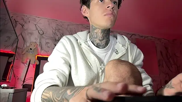 Saturno v online show from February 2025 08:20:02 PM