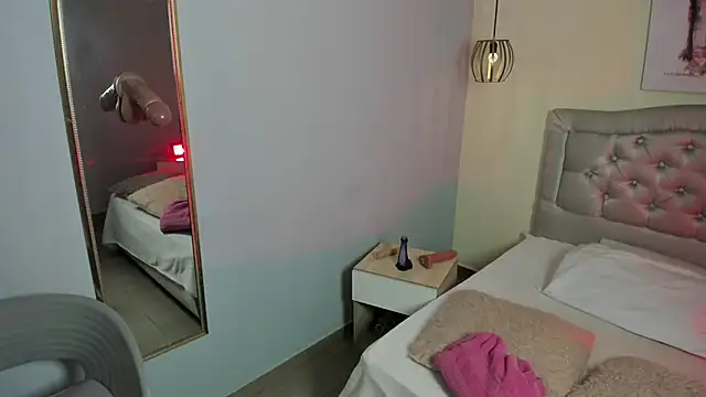 escarleth   online show from November 2025 12:59:02 PM