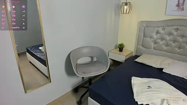 Snapshot of escarleth__ chatting on May 2026 02:58:01 PM escarleth online show from May 2026 02:58:01 PM