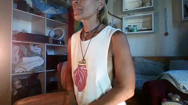 sabinytahot online show from December 2024 06:31:02 PM