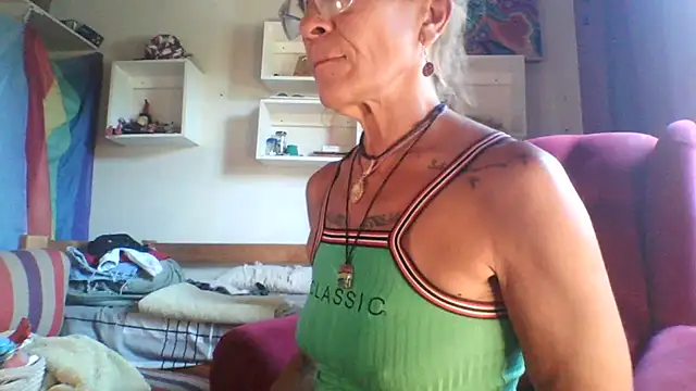 sabinytahot online show from December 2024 01:28:01 PM