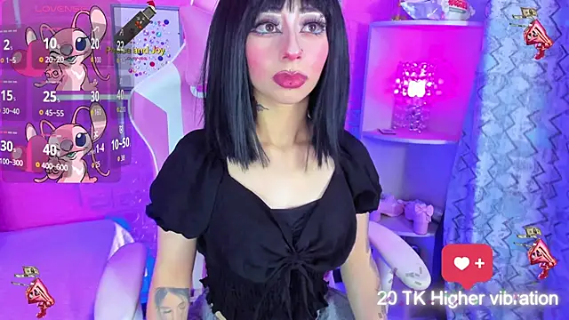 hanna  azumi online show from November 2025 01:37:01 AM