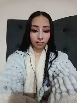 Snapshot of hanna__azumi chatting on May 2026 10:15:02 PM hanna azumi online show from May 2026 10:15:02 PM