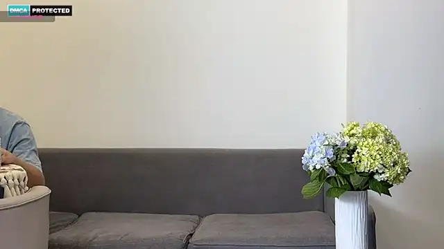 Flying-Dutchmana online show from November 2025 12:05:02 PM