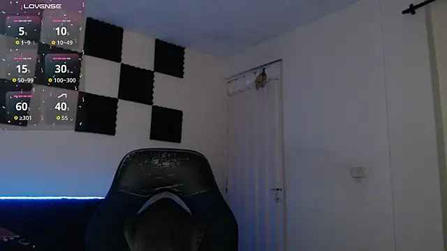 Snapshot of bryamado69 chatting on November 2025 02:01:02 AM bryamado69 online show from November 2025 02:01:02 AM