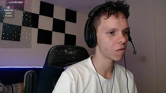 Snapshot of bryamado69 chatting on November 2025 12:22:02 AM bryamado69 online show from November 2025 12:22:02 AM