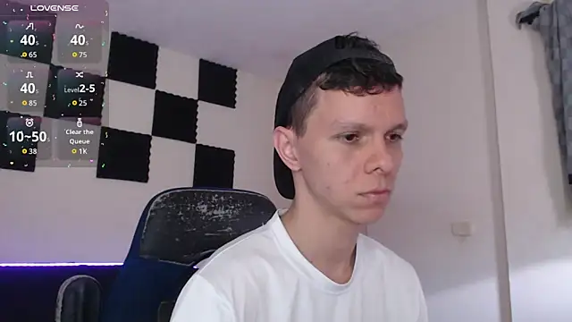 Snapshot of bryamado69 chatting on November 2025 12:27:01 PM bryamado69 online show from November 2025 12:27:01 PM