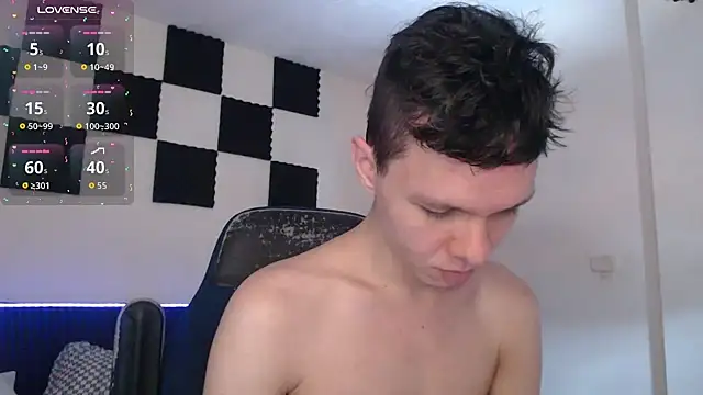 Snapshot of bryamado69 chatting on November 2025 03:40:01 PM bryamado69 online show from November 2025 03:40:01 PM