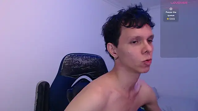 bryamado69 online show from March 2026 07:41:02 PM