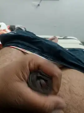 Gururonny07 online show from March 2026 06:03:01 PM