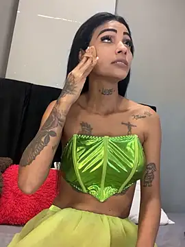 Antonellasmith00 online show from November 2025 12:52:01 PM