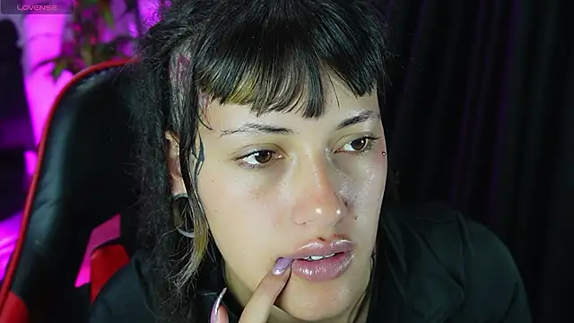  sharlotte777 online show from March 2026 01:05:02 PM