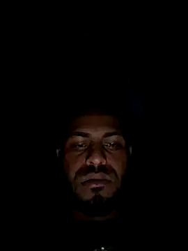 islandvybee55 online show from December 2025 06:42:02 AM