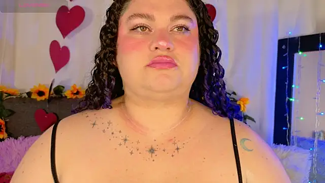 lunitaa0 online show from February 2026 03:02:01 AM