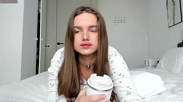 Snapshot of aesthetics__tease chatting on March 2025 01:57:01 AM aesthetics tease online show from March 2025 01:57:01 AM