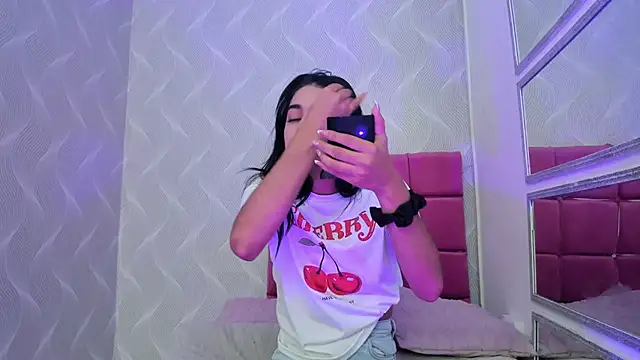 Snapshot of natalia_aguirre1 chatting on January 2025 12:27:02 PM natalia aguirre1 online show from January 2025 12:27:02 PM