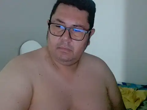 Elgatoloco11 online show from May 2026 04:52:01 AM