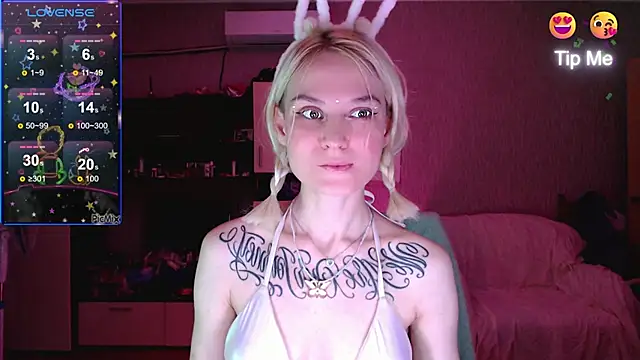 mischellemeow13 online show from October 2025 01:36:02 AM