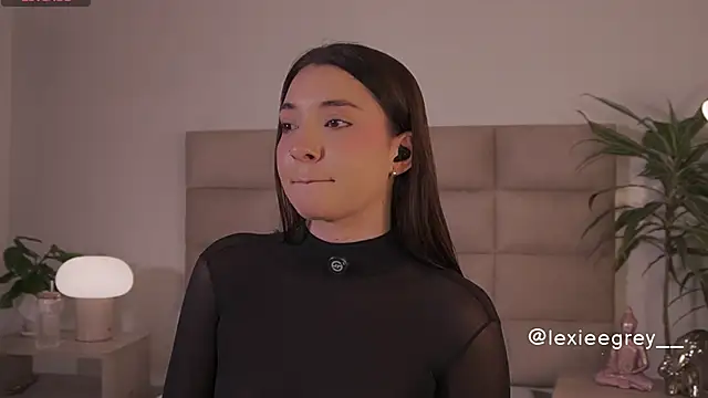 lexiee grey  online show from April 2026 11:58:01 AM