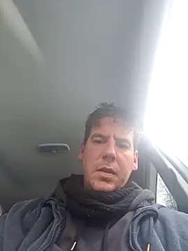 Titanhoott online show from January 2026 12:51:01 PM