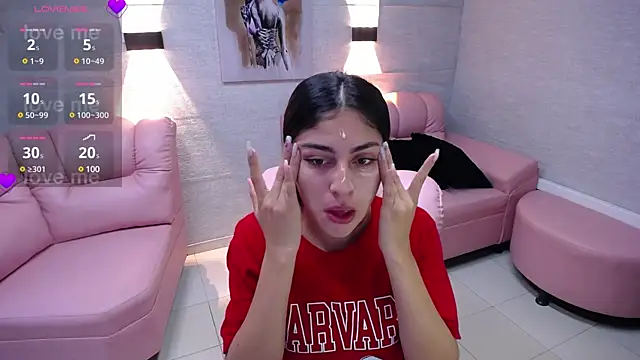 Alaya cute online show from February 2025 10:39:01 PM