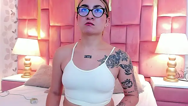 AmbarSantany online show from March 2026 10:37:02 PM