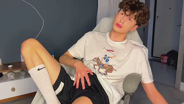 alyx garden online show from December 2024 12:59:02 PM