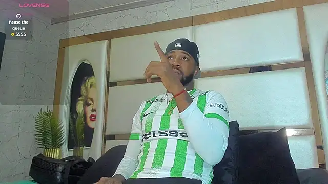 Drake Nassir4 online show from January 2026 08:58:02 PM