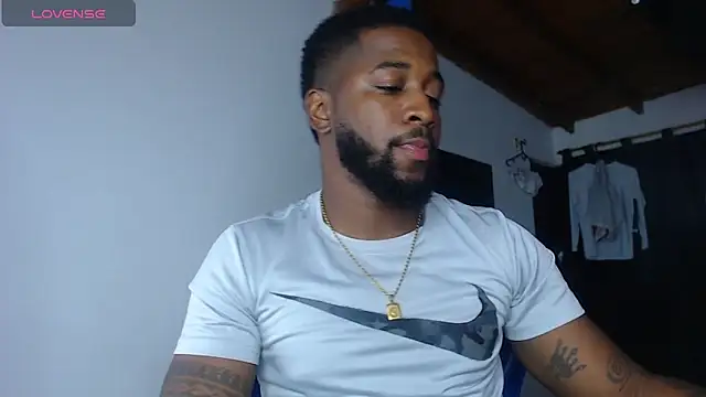 Snapshot of Drake_Nassir4 chatting on June 2026 05:23:01 AM Drake Nassir4 online show from June 2026 05:23:01 AM