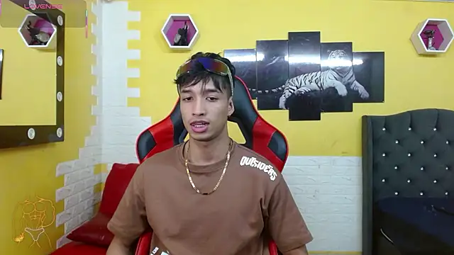 jose sexycumm online show from January 2026 08:34:01 PM