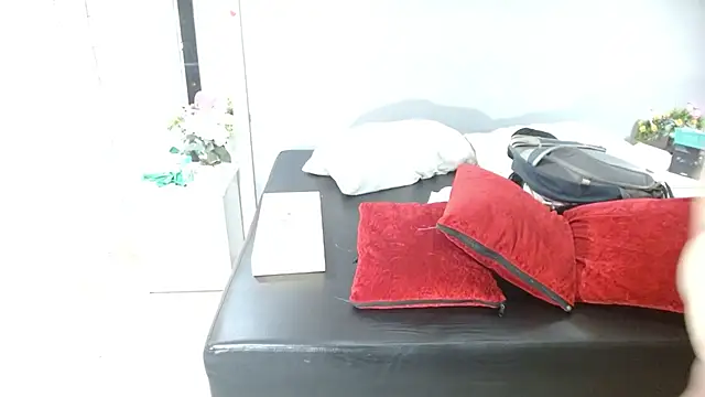 Kimandyuk online show from March 2025 07:15:01 PM