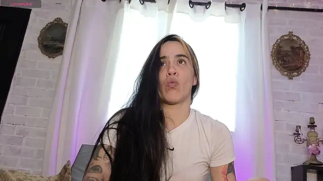 Kimandyuk online show from December 2025 07:54:01 PM