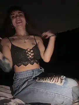 VioletaSubmissive online show from December 2024 11:24:01 PM