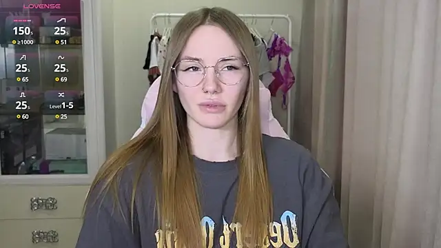 littlevildevil online show from March 2025 12:05:02 PM