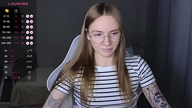 littlevildevil online show from December 2025 11:03:02 AM