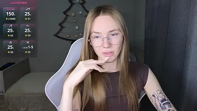 littlevildevil online show from February 2026 11:02:01 AM